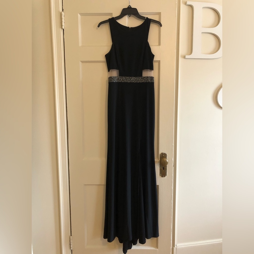 black formal gown sz 6